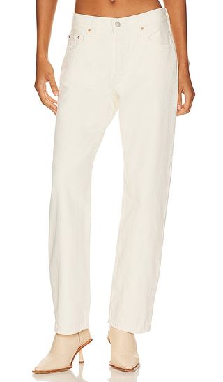 3upcmuPqzQCfFbV7DVro8j-320-80 اتجاه حذاء مسطح جميل للارتداء مع سراويل بيضاء