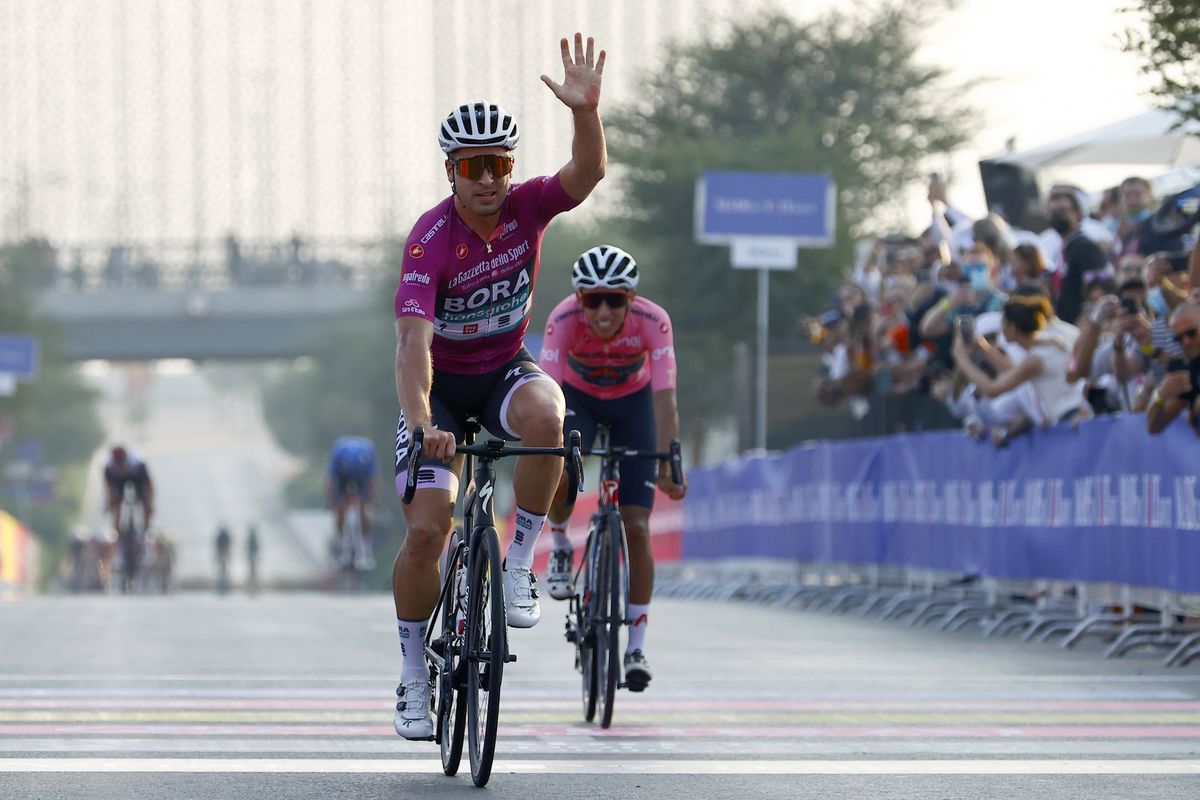 Giro dItalia Criteirum Expo 2020 Dubai 06112021 Peter Sagan SVK Bora Hansgrohe Egan Bernal COL Ineos Grenadiers photo Luca BettiniBettiniPhoto2021