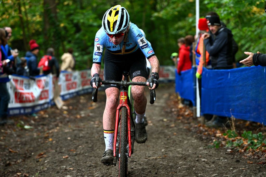 NAMUR BELGIUM NOVEMBER 05 Xaydee Van Sinaey of Belgium competes during the 20th UEC European Cyclocross Championships 2022 Womens Junior EuroCross22 on November 05 2022 in Namur Belgium Photo by Luc ClaessenGetty Images