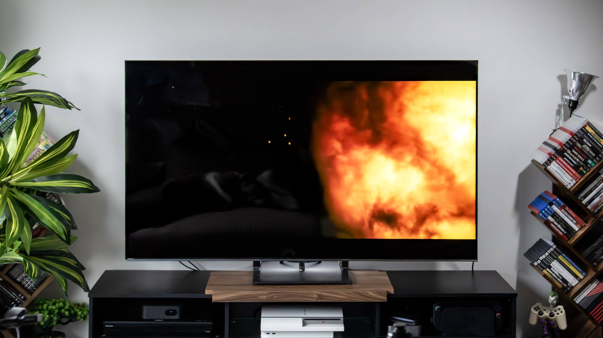 Hisense U75QG Mini-LED TV in an apartment