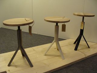 height adjustable stools