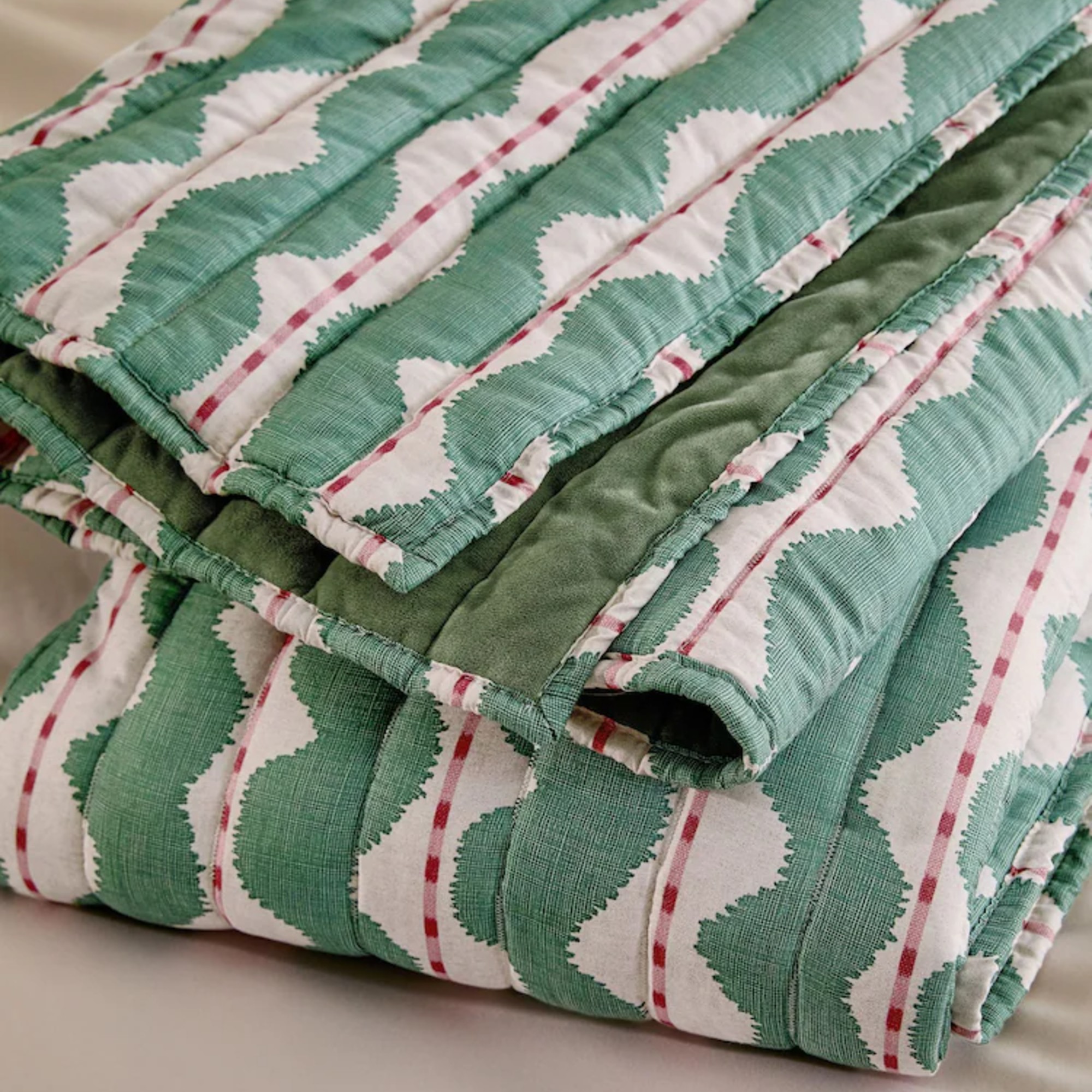 Next Green Abstract Wiggle Stripe Quilted Bedspread