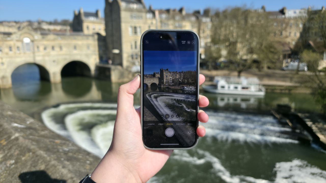 Samsung Galaxy S25 Ultra camera phone shootout