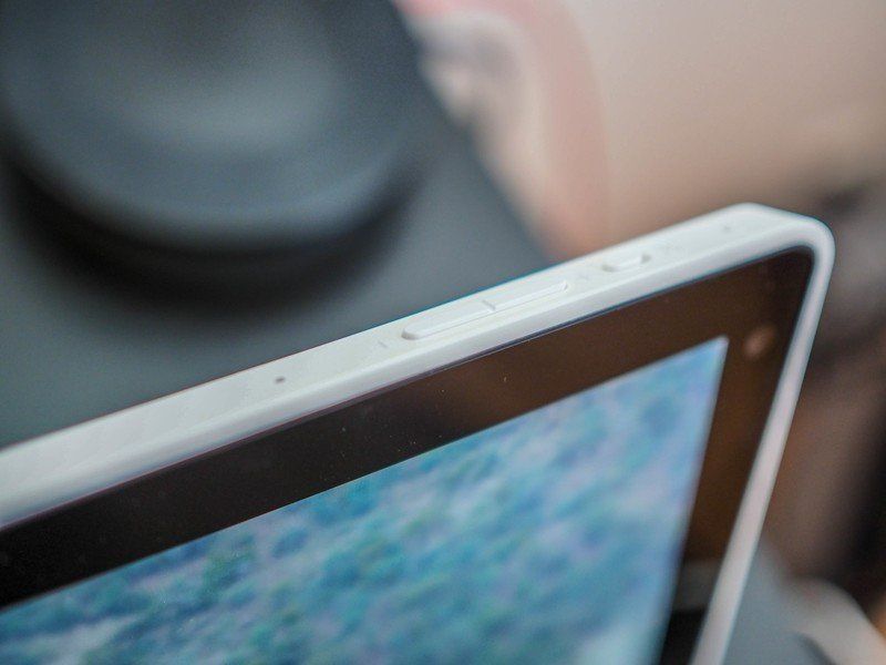 Lenovo Smart Display