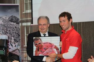 Giro race director Angelo Zomegnan with Mark Cavendish.