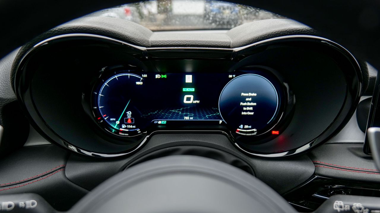 2024 Alfa Romeo Tonale Speciale test drive review.