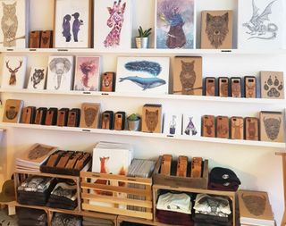 Photo of the Illustrate shop and products