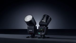 New Godox V1 Mid camera flash: compact professional lighting for &ldquo;fast-paced shoots&rdquo; 