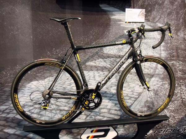 Ridley is touting its Belgian roots with a new Flandrien graphics package.