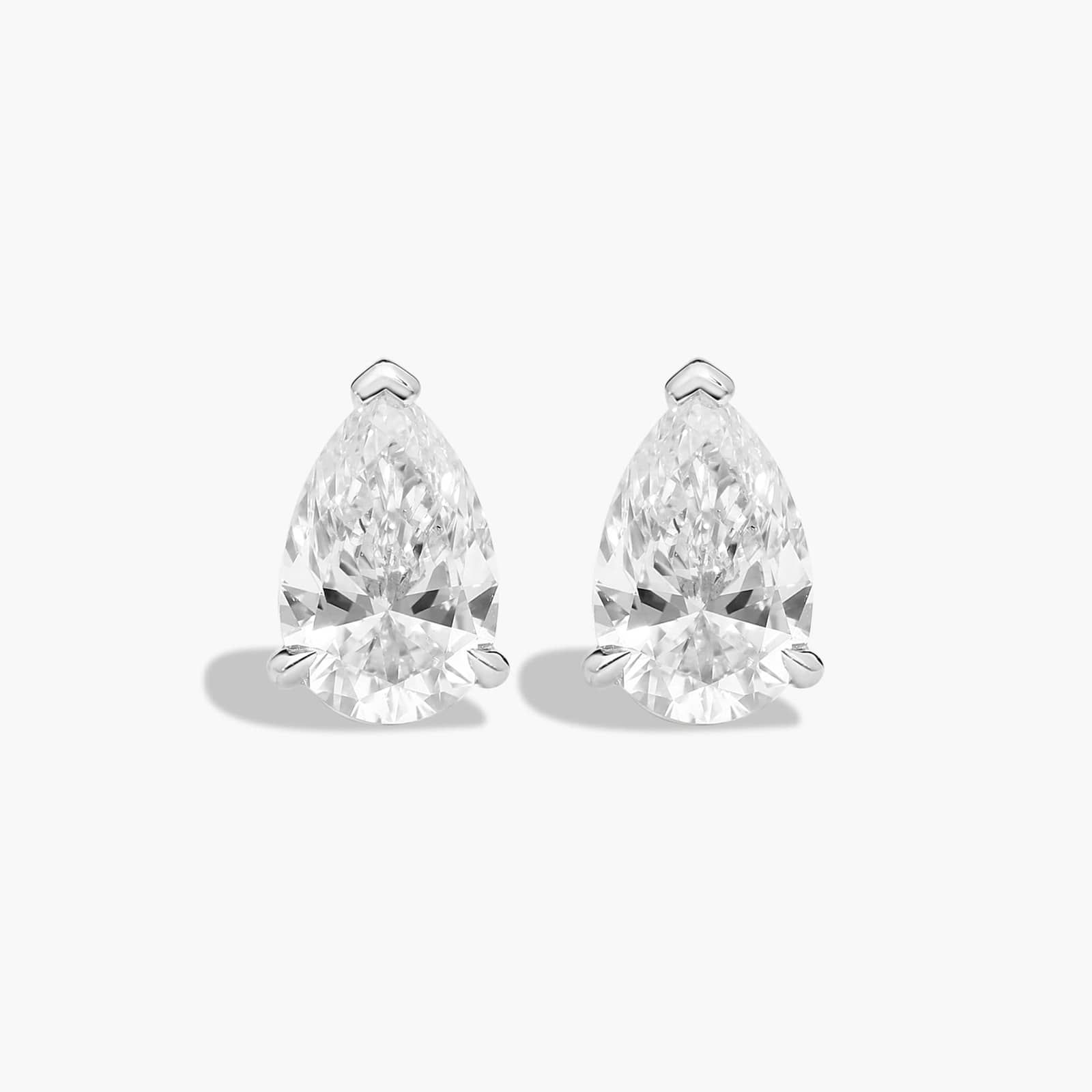 Pear Shape 1 Ctw Diamond Stud Earrings in 14k White Gold