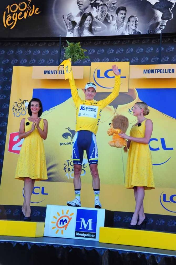 Daryl Impey (Orica-GreenEdge) is feted in Montpellier.