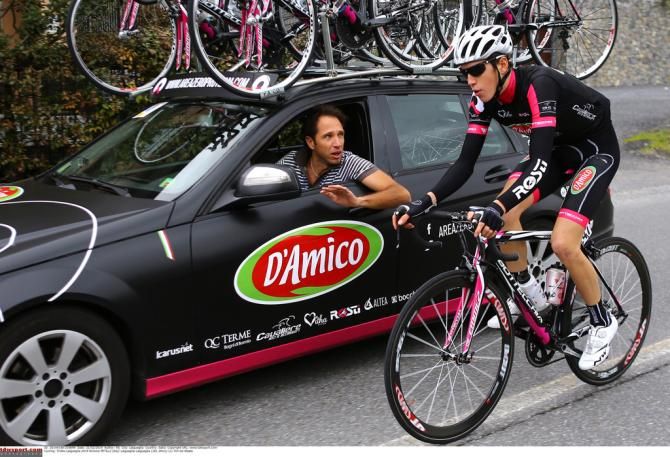 Simone Petilli talking with his ds