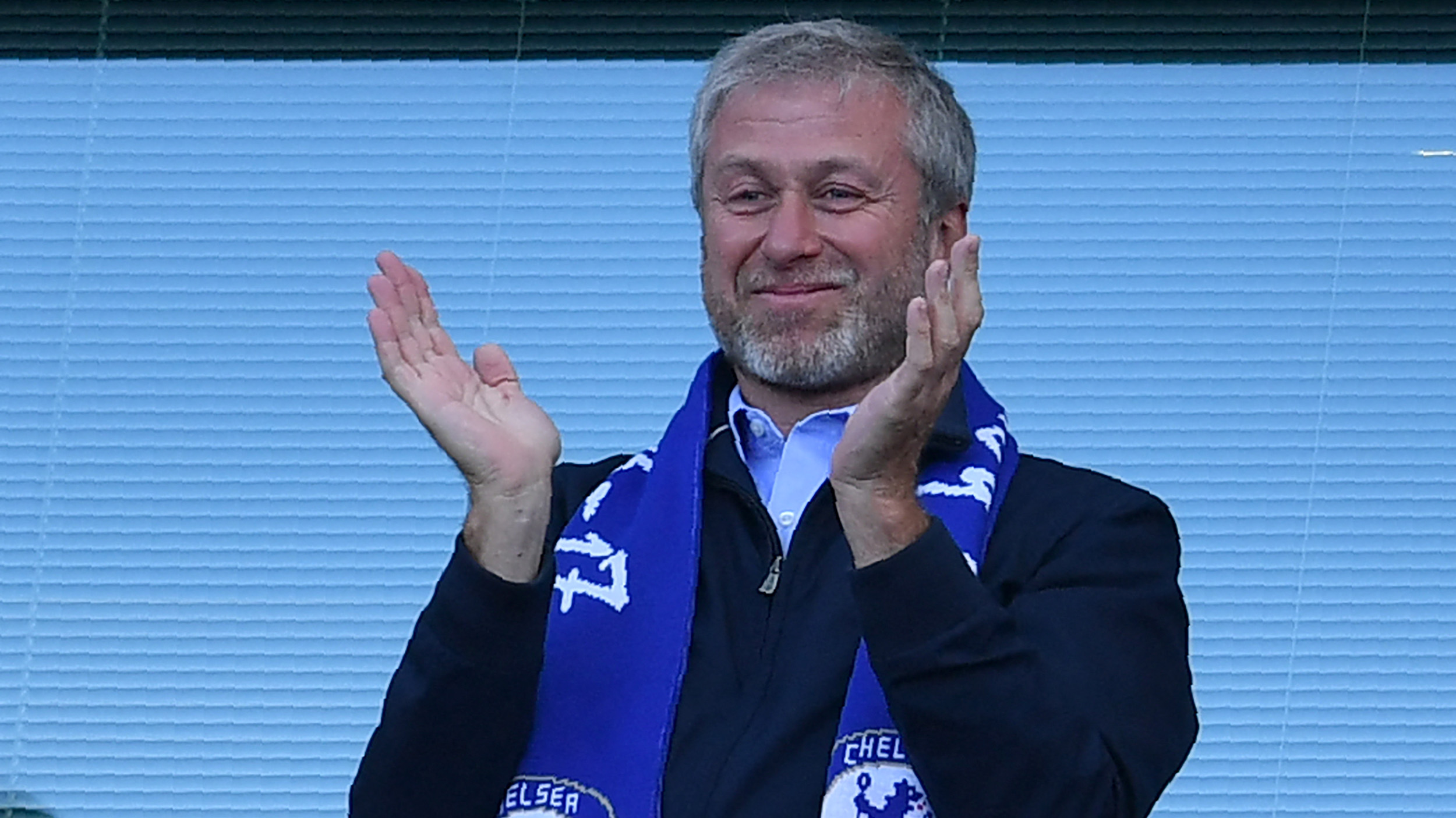 Russian oligarch Roman Abramovich, shown here at a “football” match in 2017, experienced symptoms of poisoning after meeting with Russia in Kyiv.