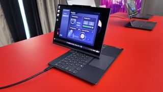 Lenovo Auto Twist