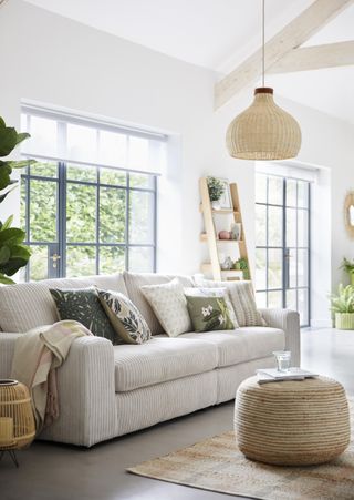 Country living room ideas: including wicker and wood