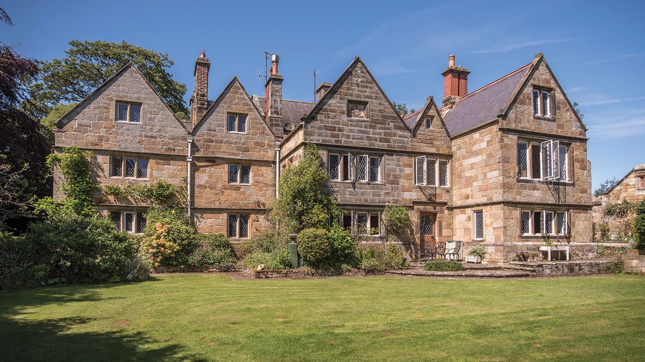 Thorpe Hall, Robin Hood&rsquo;s Bay