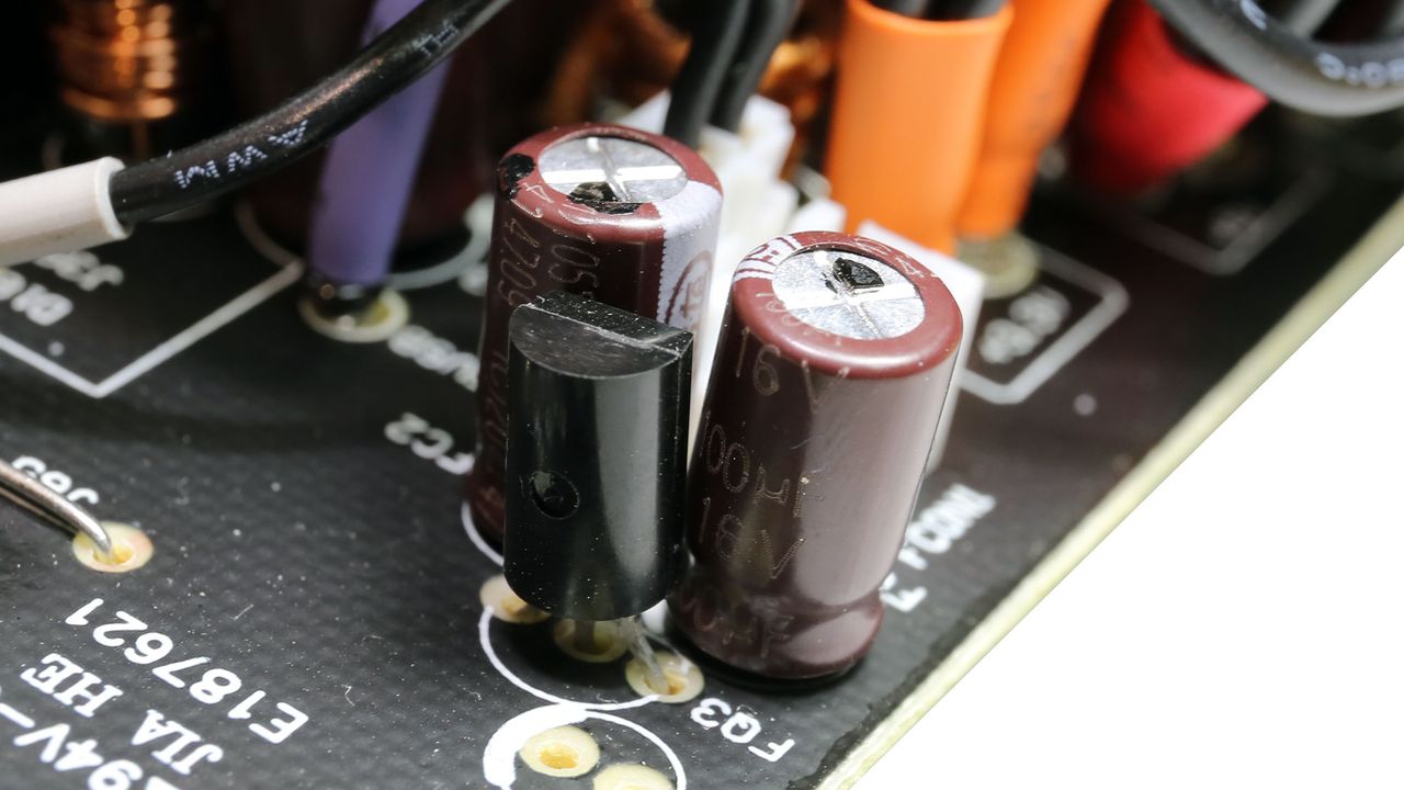 XPG Pylon 650