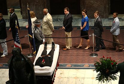 Mourners in the South Carolina Statehouse.
