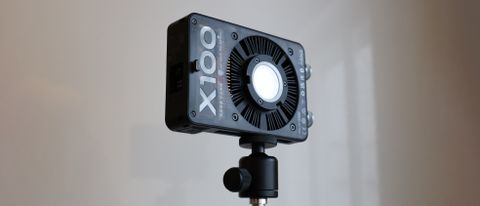 Zhiyun MOLUS X100 LED COB video light