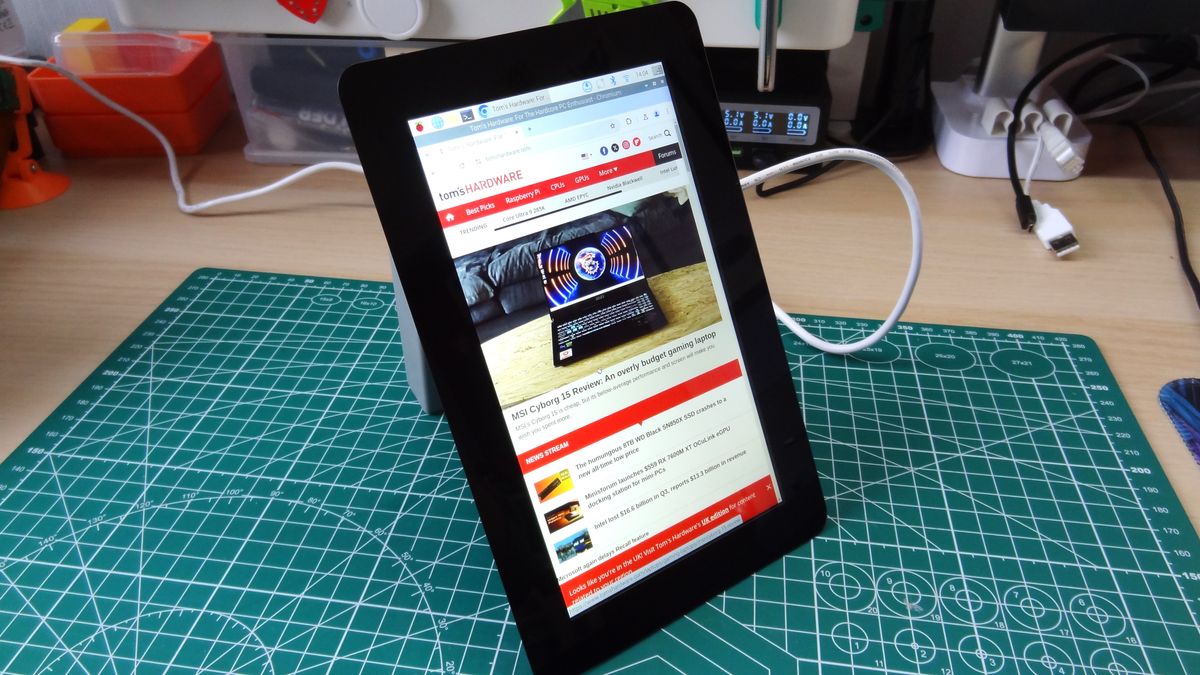 Raspberry Pi Touch Display 2 Review: A Touch of class