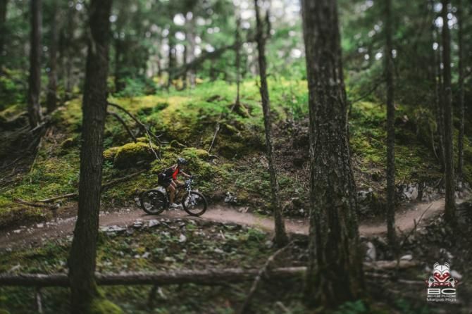 Buff undulating trails punctuate rocky outcrops and swooping fun.