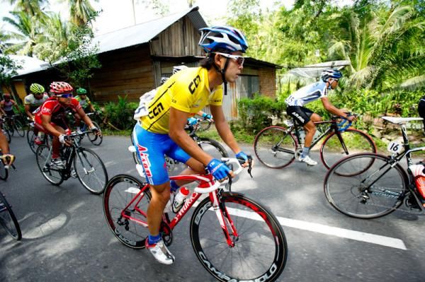 The race reader Ito Masakazu (Aisan Racing Team) in action