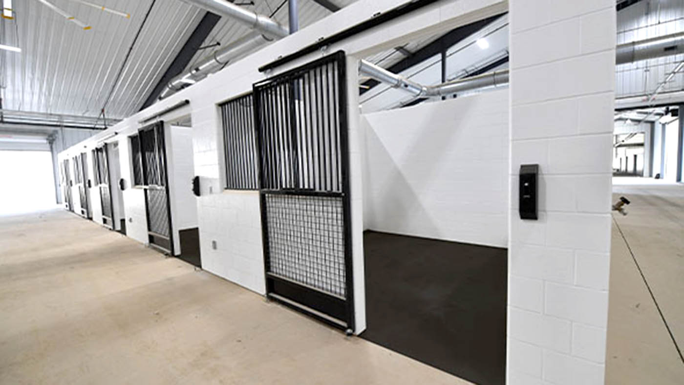 Ocala-Stabling-Stabling-Stables-WEC_WD4_3251-edited-v2-barns-AndrewRyback.jpg