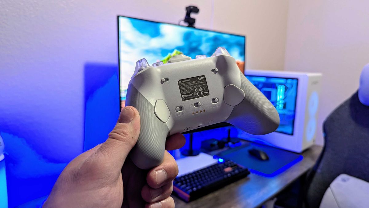 Image of the GameSir G7 Pro wireless controller.