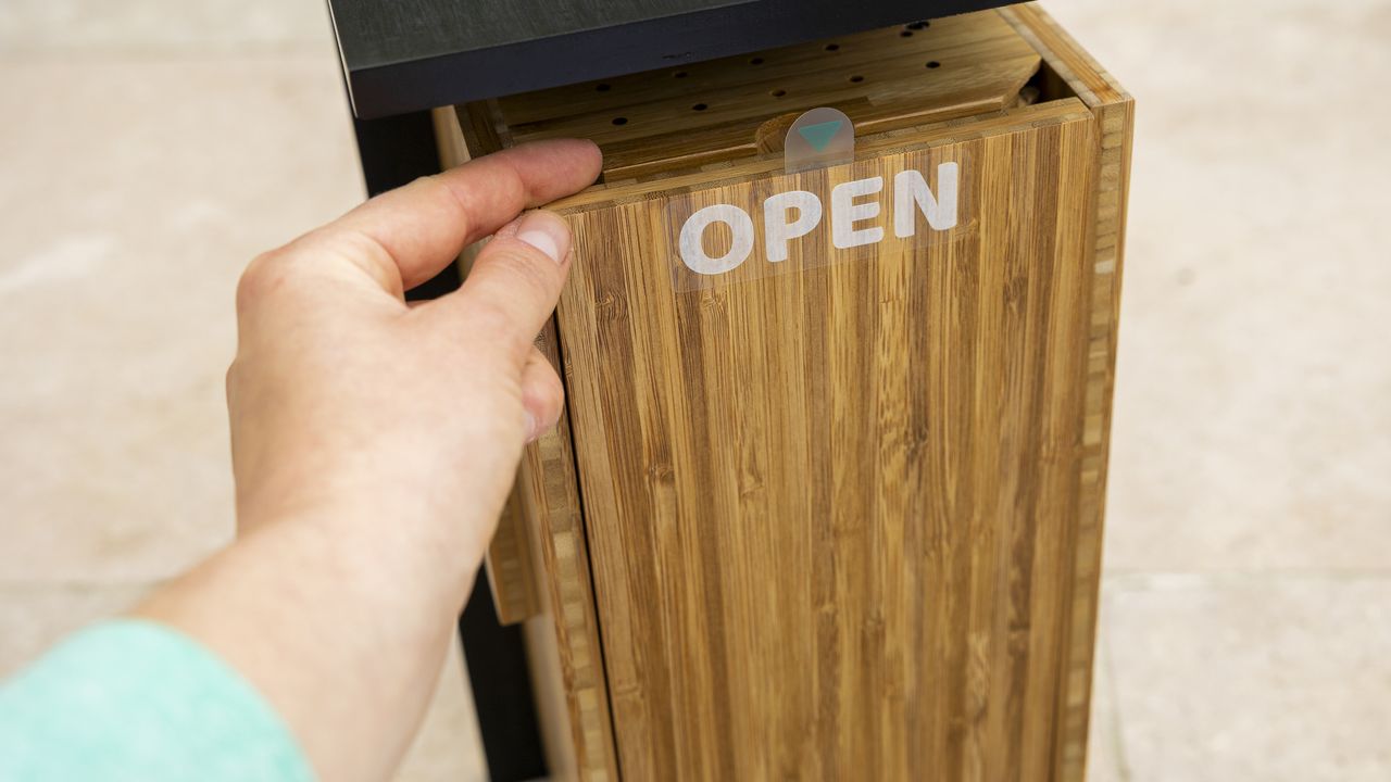 A close-up of the Birdfy Nest Duo open side