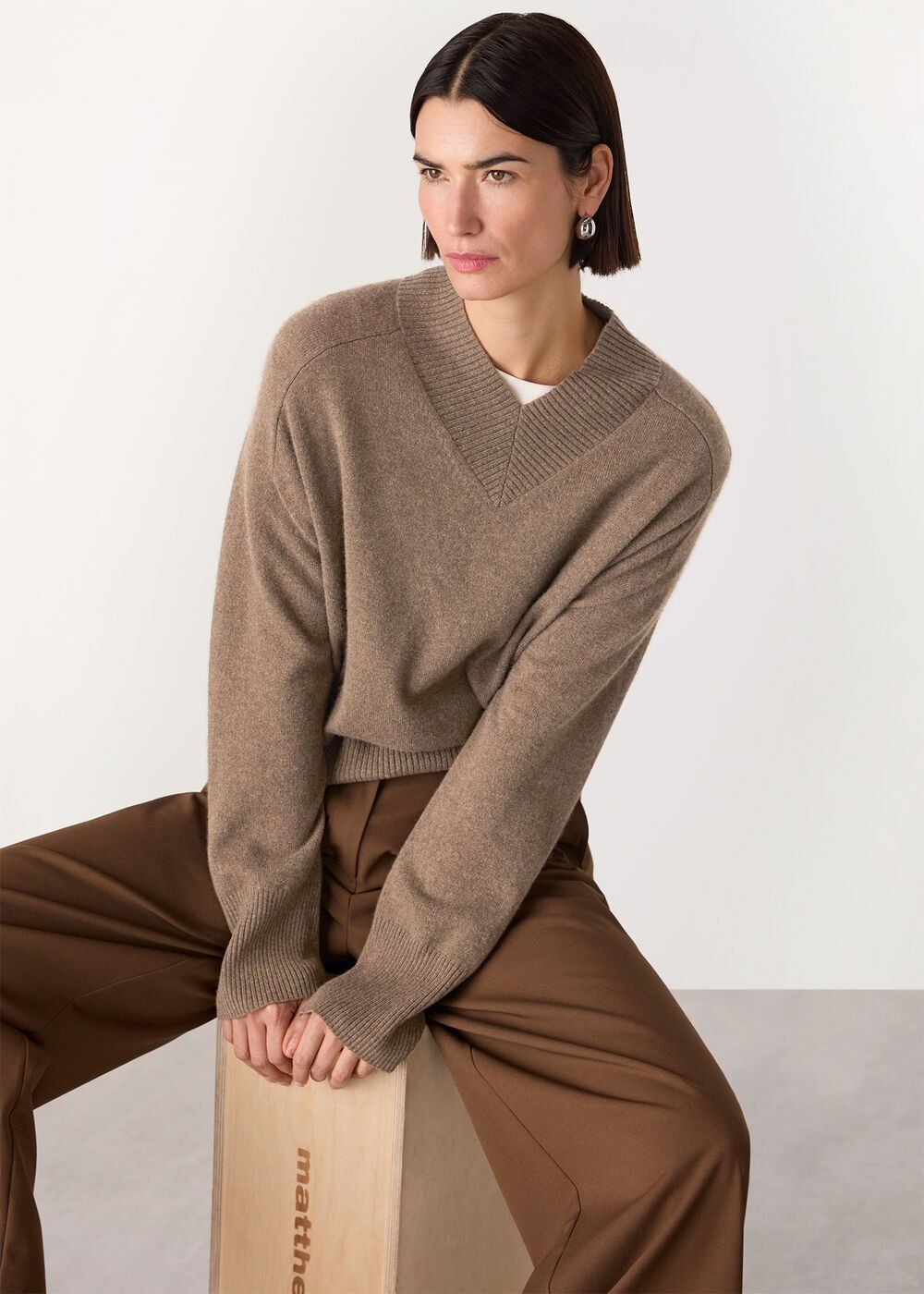 Neutral Cashmere V Neck Knit
