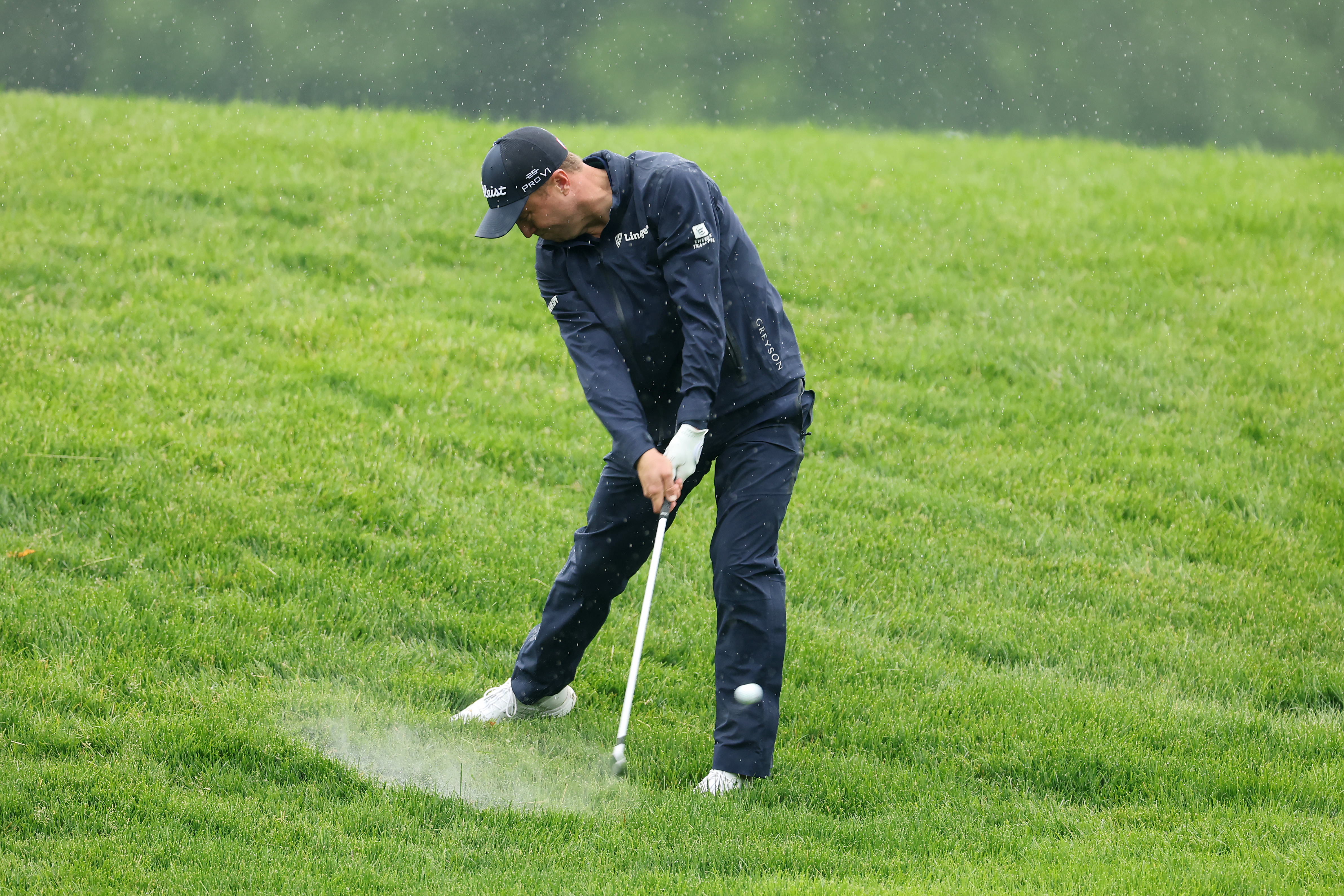 Justin Thomas battling at the Memorial