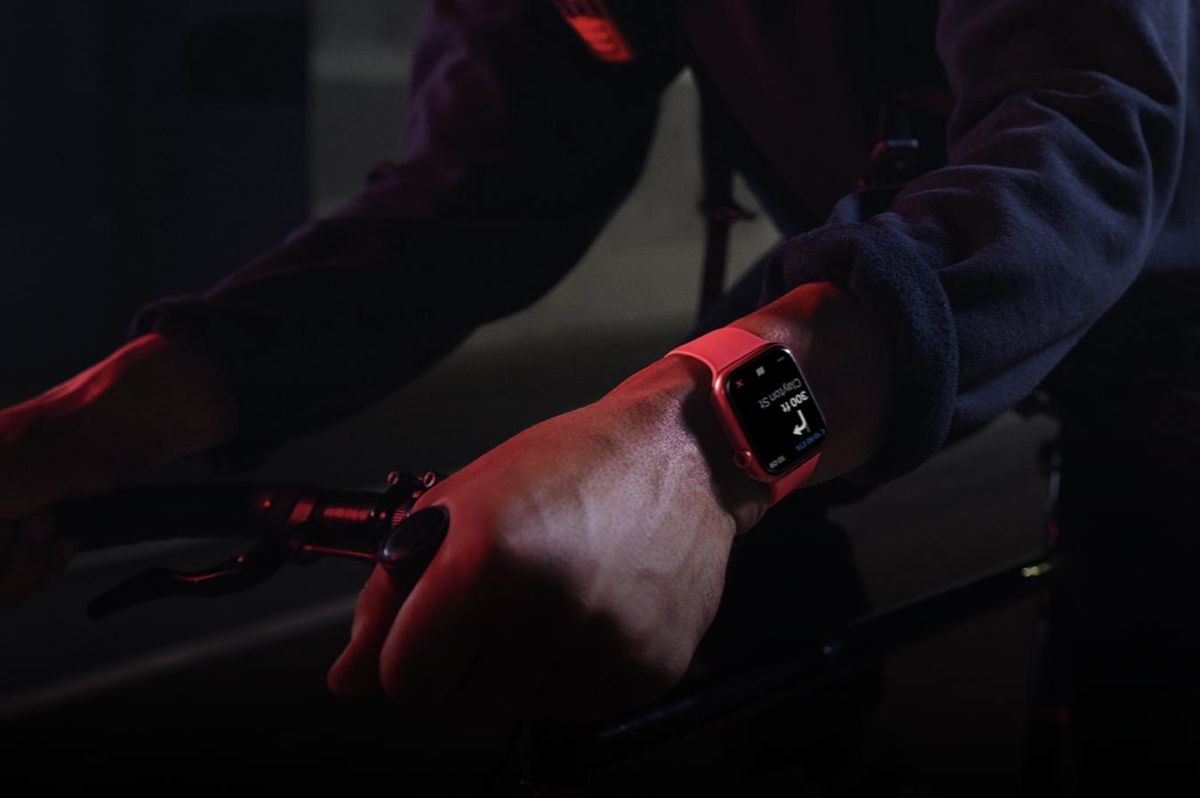 Apple Watch Series 7 Lifestyle Bike