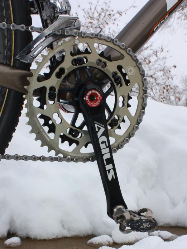 Frattini is personally sponsored by Spanish outfit Rotor, who supplies the Italian rider with its Agilis crank and elliptical Q-Rings.