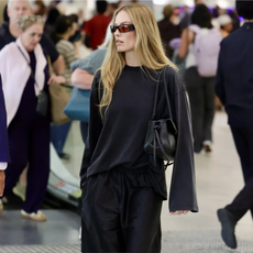 Margot Robbie airport looks