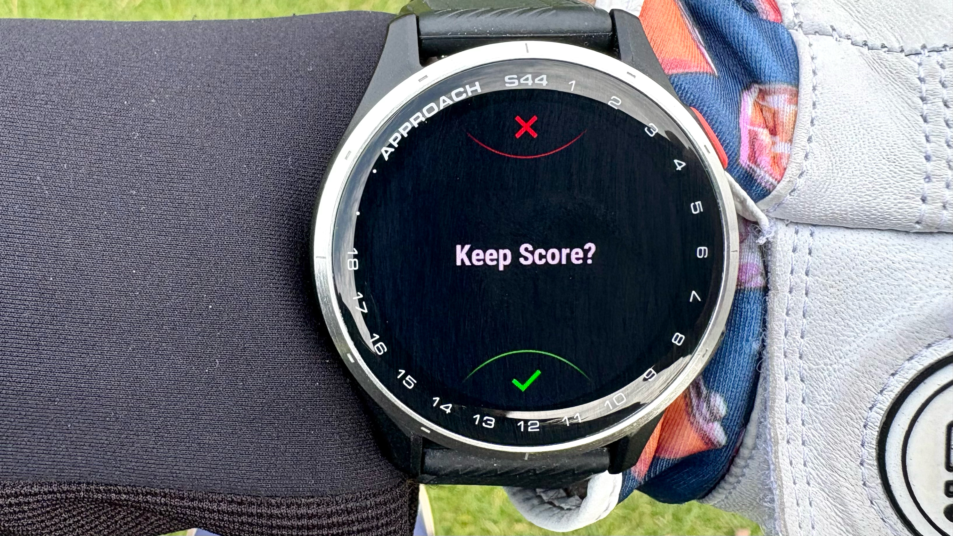 Approach S44 on wrist