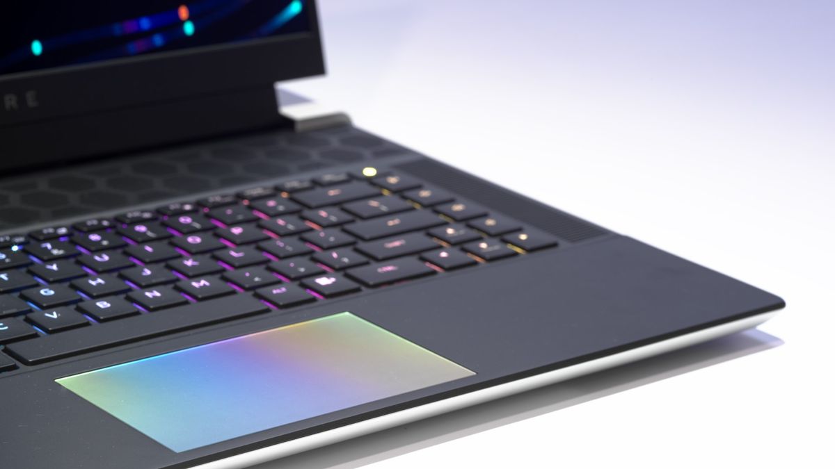 Alienware x16