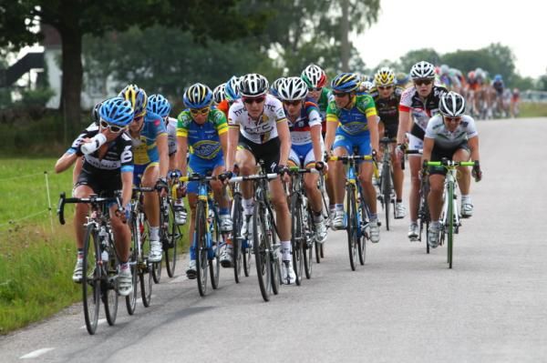 Emma Pooley (Garmin-Cervelo) leads the peloton, which was stretched out.