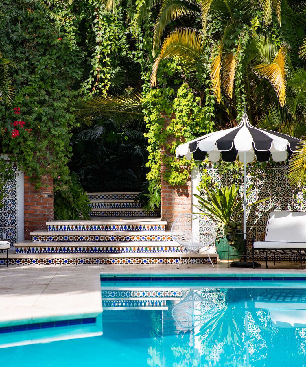 Swimming pool at Fleetwood Mac's home in Santa Monica