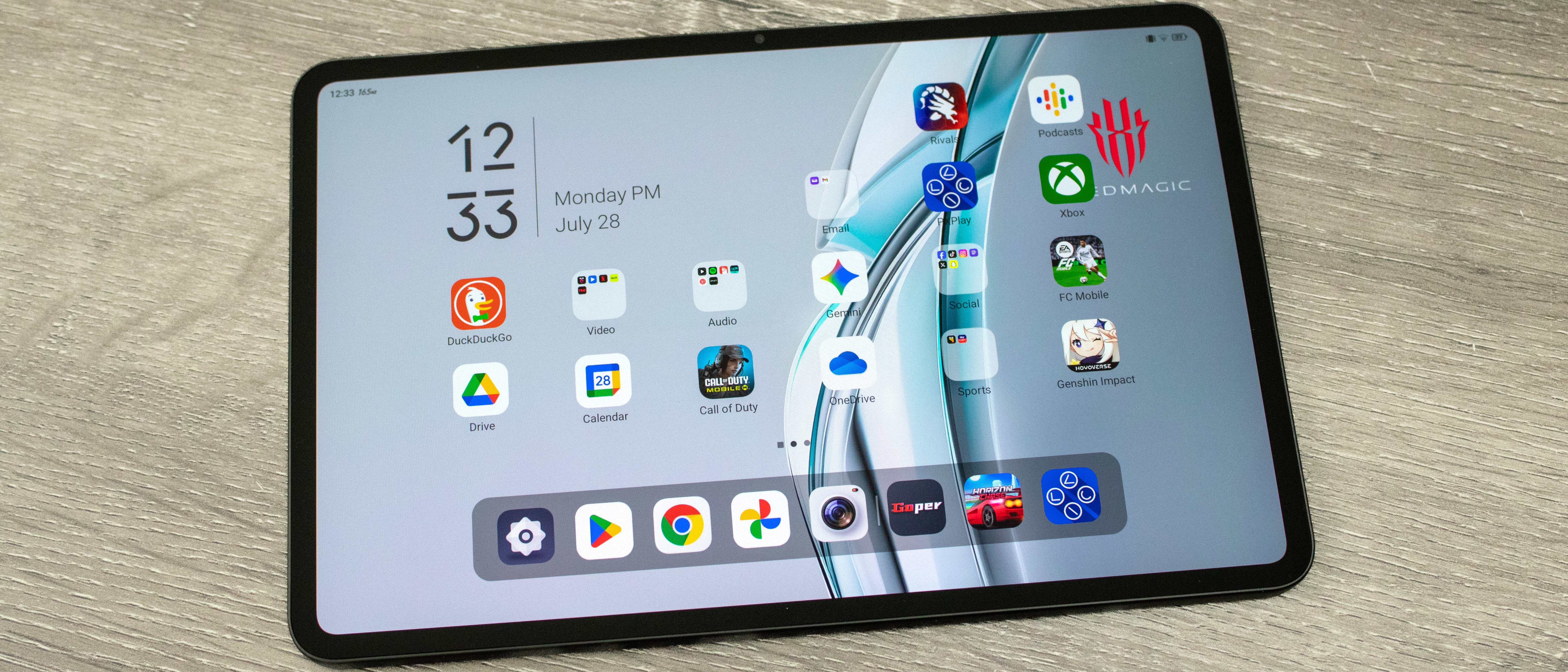 The RedMagic Astra Android gaming tablet