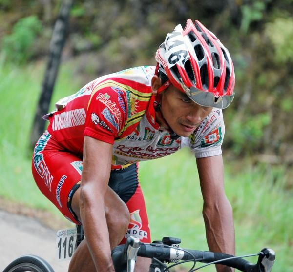 Wilson Zambrano (Formesan-Panachi-Inder Santander) during stage three.