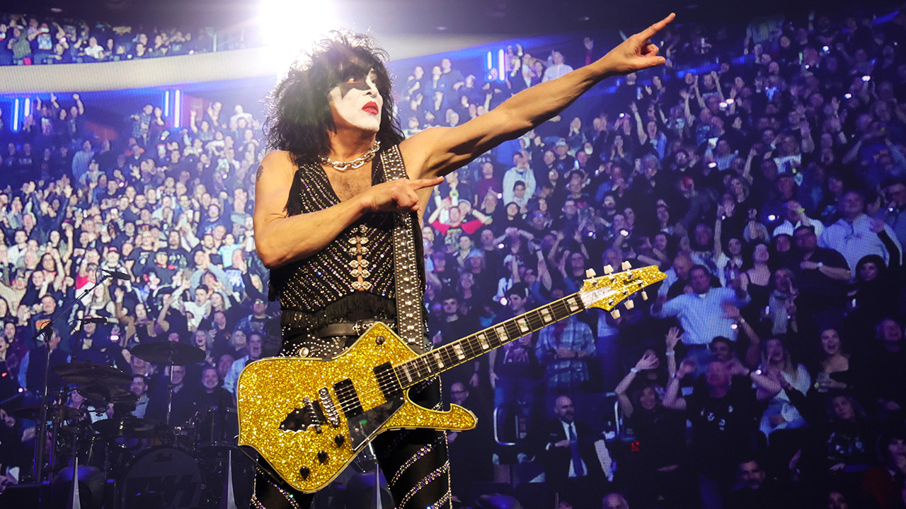 Paul Stanley performs onstage with Kiss