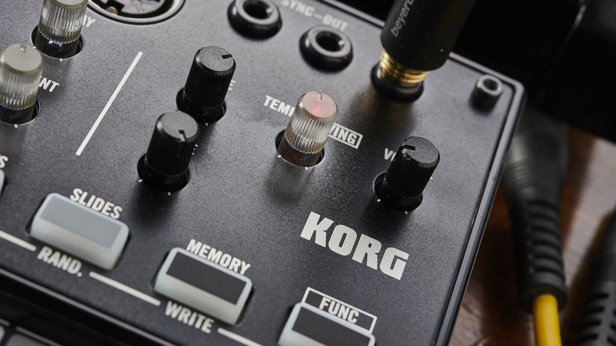 Korg Volca Nubass