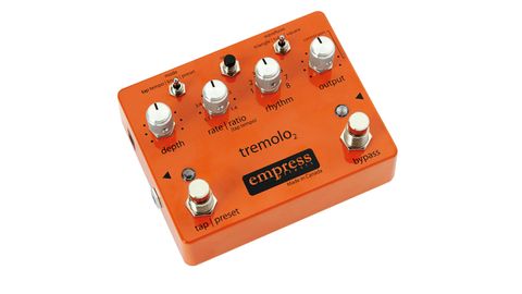 You can set the tremolo rate with a knob or via a tap tempo footswitch