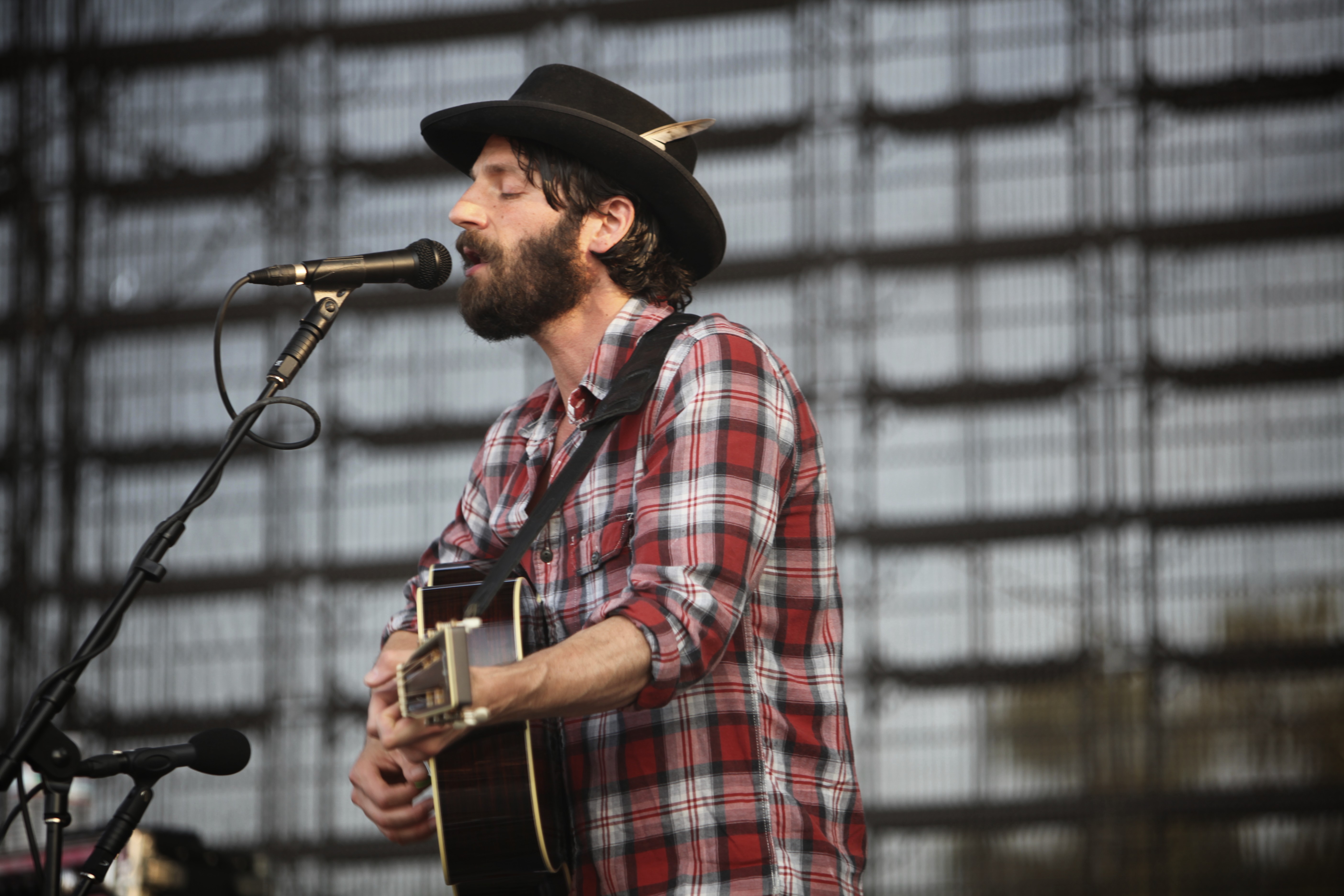 Ray Lamontagne playing Bonnaroo