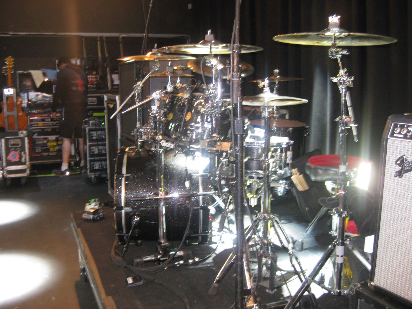 Alter Bridge drummer shows us around his DW