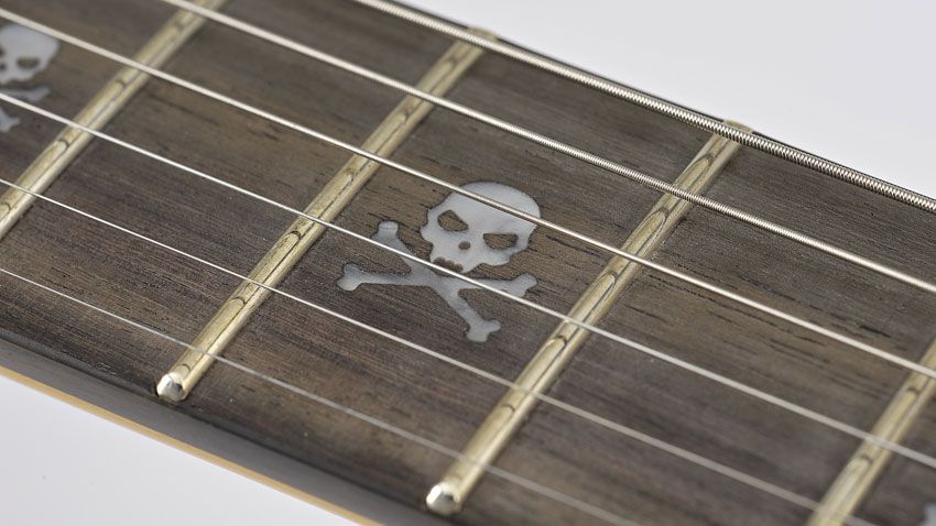 Now this is the sort of flourish that'd have you choosing the KH-25 in a market crowded with highly spec'd, moderately priced guitars