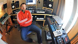 Claude VonStroke: "I'm trying to get faster, so I'm working more on Maschine because I find that the ideas come way faster."