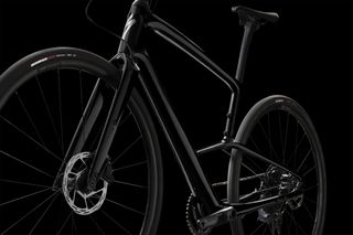 New specialized Sirrus carbon in black