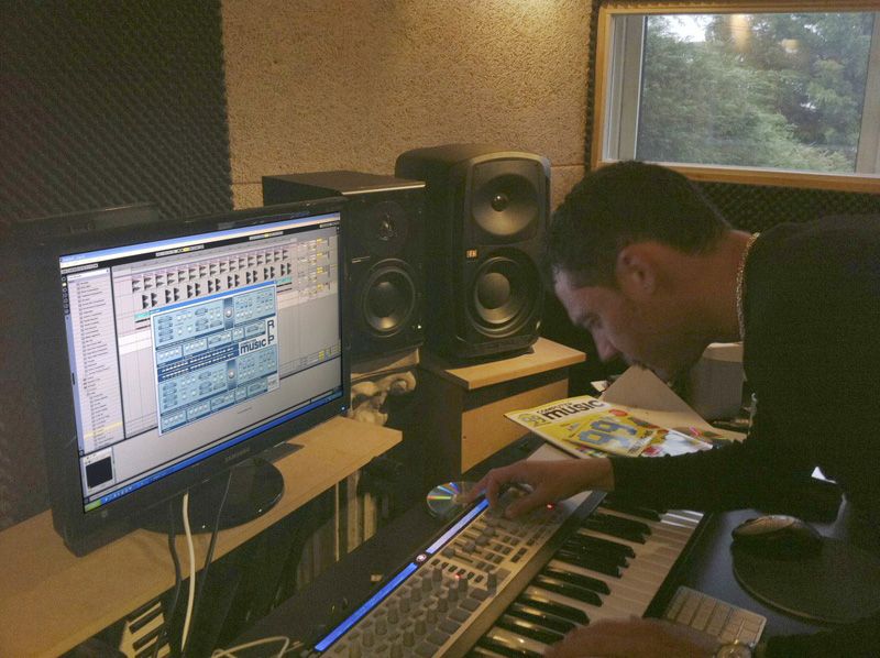 Silvio Ecomo hard at work with R.I.P.