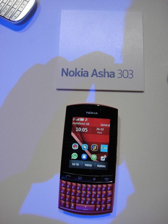 Nokia Asha 303 Asha 300 And Asha 200 Hands One Walkthrough In Images